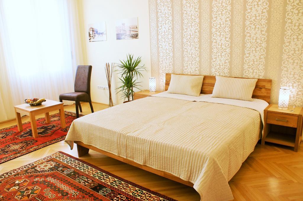 Supercentral Apartment บูดาเปสต์ ภายนอก รูปภาพ